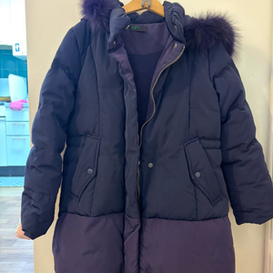 8~9세 여아 의류 130-145 사이즈 베네통 오리털 패딩, FILA 패딩, 폴햄 조끼 판매해요. (나머지 드림)
