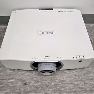 빔프로젝터 nec pa703w 7000 빔프로젝트