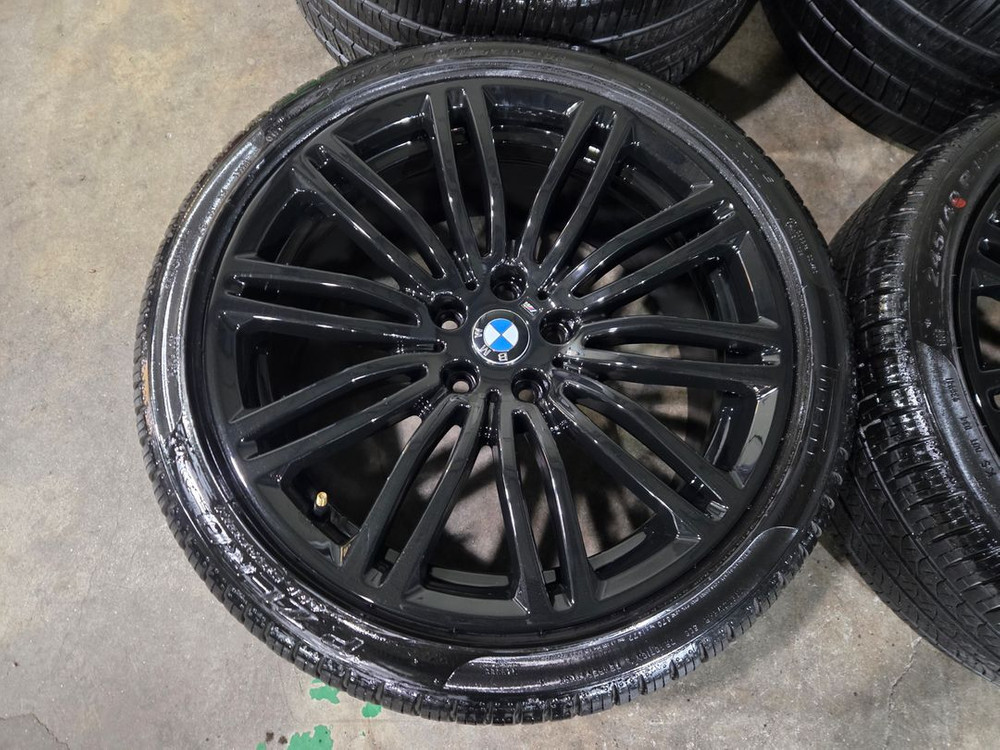 BMW G30 5시리즈 664M 블랙 19인치 휠타이어--1