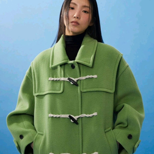 톰보이 뉴진스 혜인 연두색 떡볶이 코트