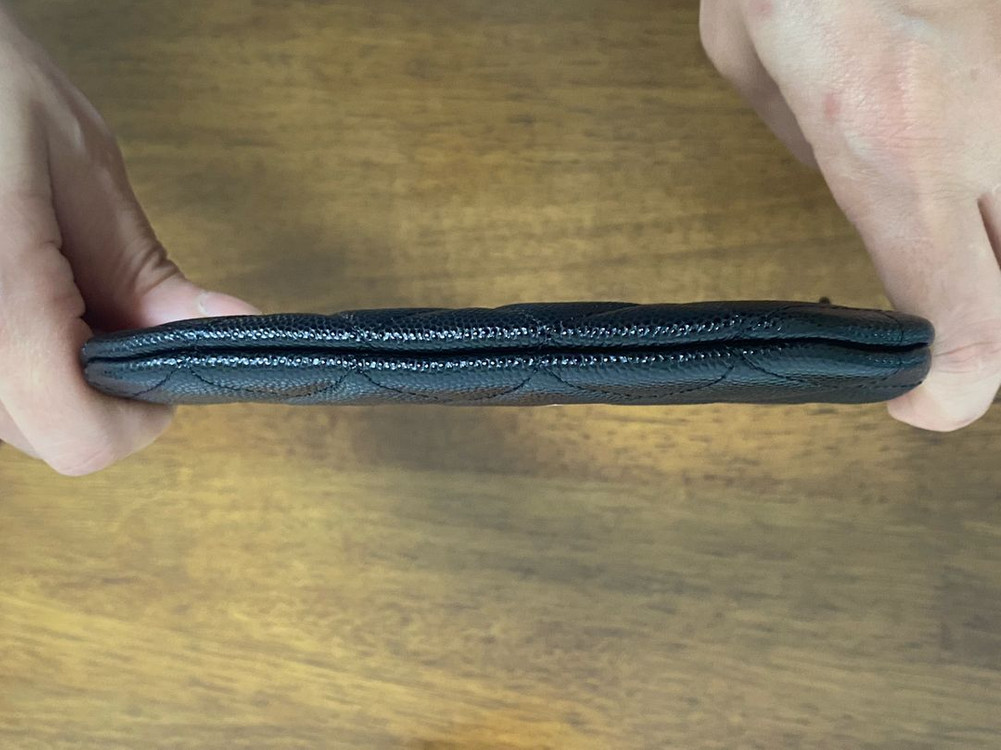 (정품) 샤넬 미니파우치 캐비어 블랙 금장24시즌--3