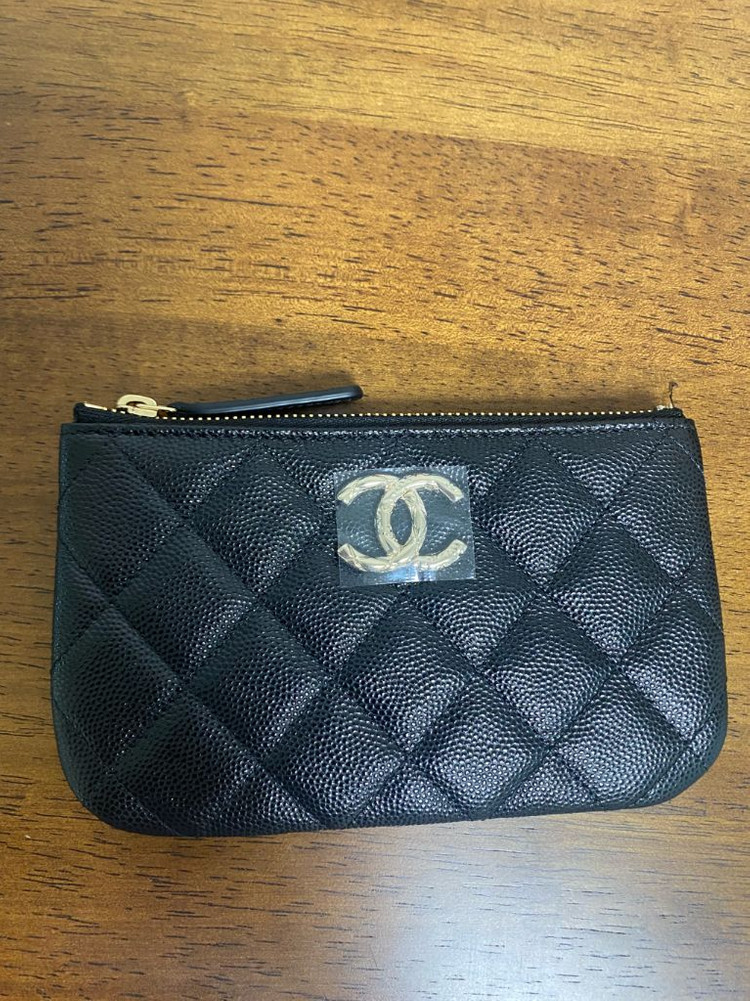 (정품) 샤넬 미니파우치 캐비어 블랙 금장24시즌--6
