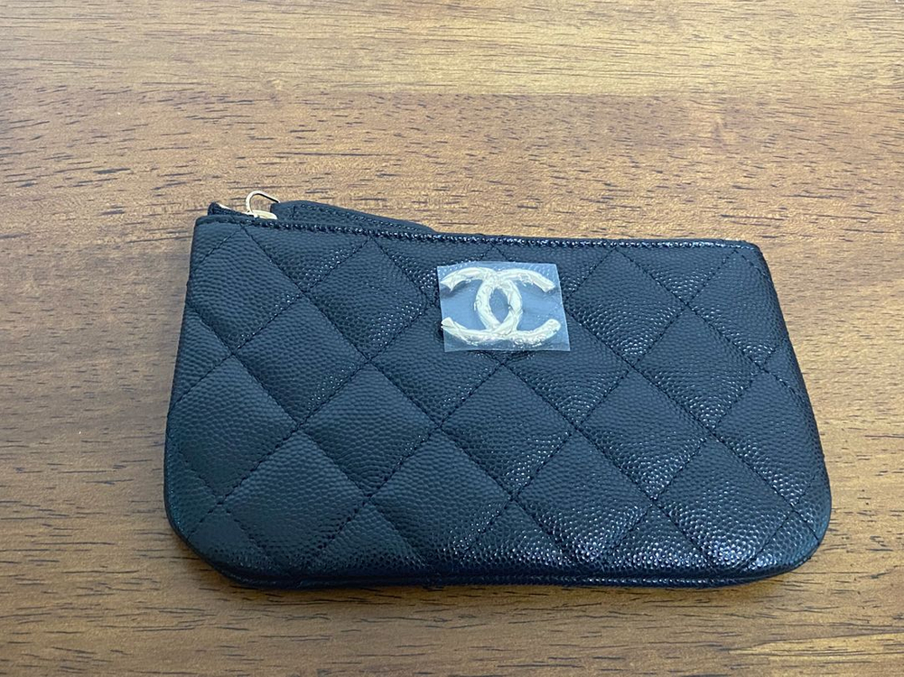 (정품) 샤넬 미니파우치 캐비어 블랙 금장24시즌--7