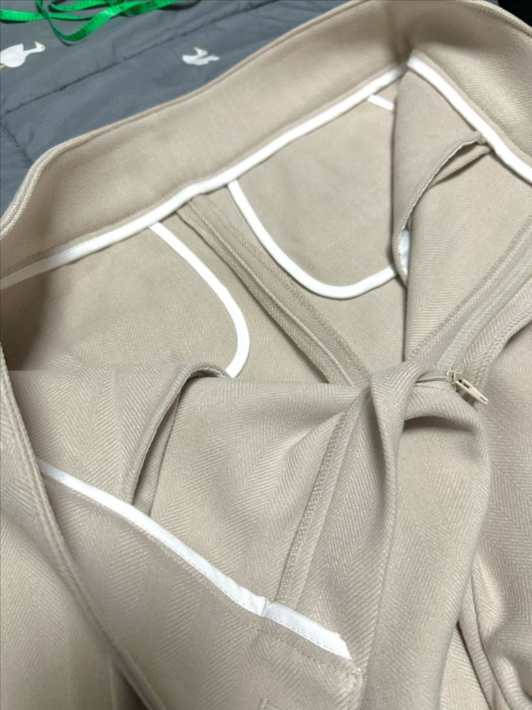 #새상품 : 국내제작 하이웨이스트 와이드 핀턱 슬랙스 베이지--7