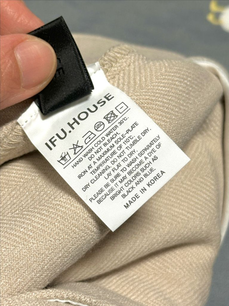 #새상품 : 국내제작 하이웨이스트 와이드 핀턱 슬랙스 베이지--9