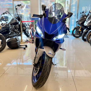 20년식 R3 33,XXXkm 판매합니다:)