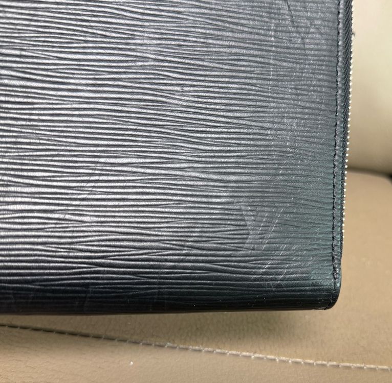 루이비통 에피 에삐 포쉐트주르PM 클러치--1