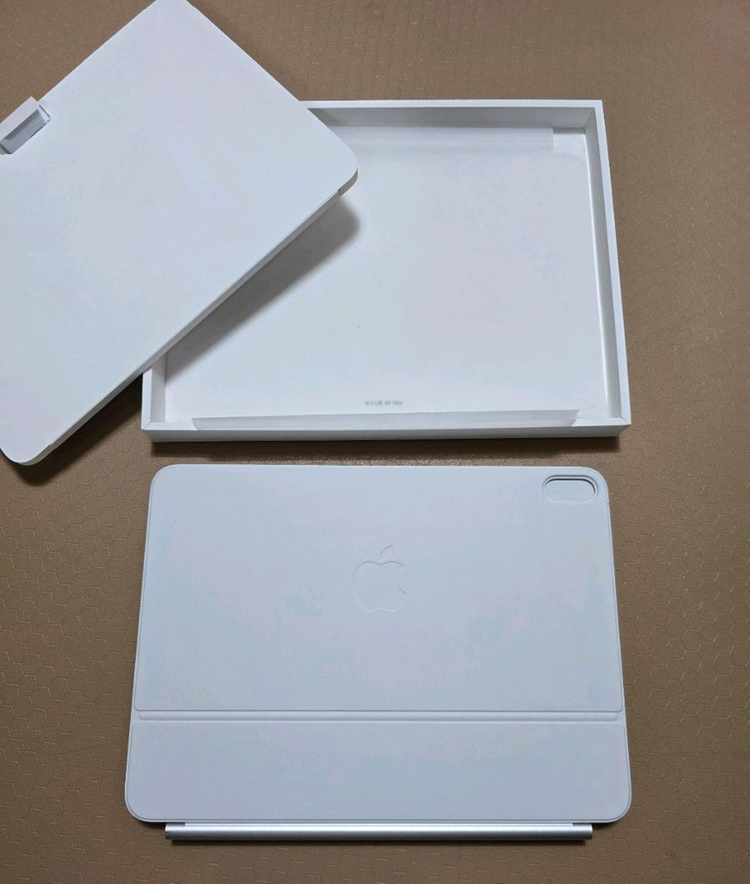 아이패드 매직키보드 11--1