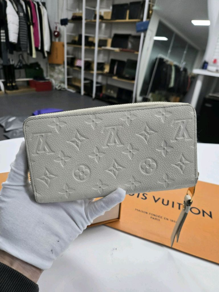 [A급컨디션] 루이비통 앙프레뜨 지피월릿 장지갑--1