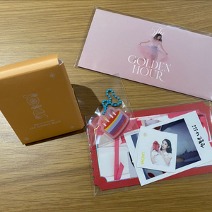 아이유 골든아워 서일콘 유애나 굿즈 케이크키링 이미지