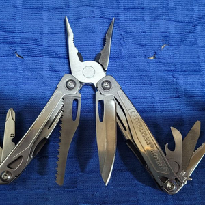 레더맨 사이드킥