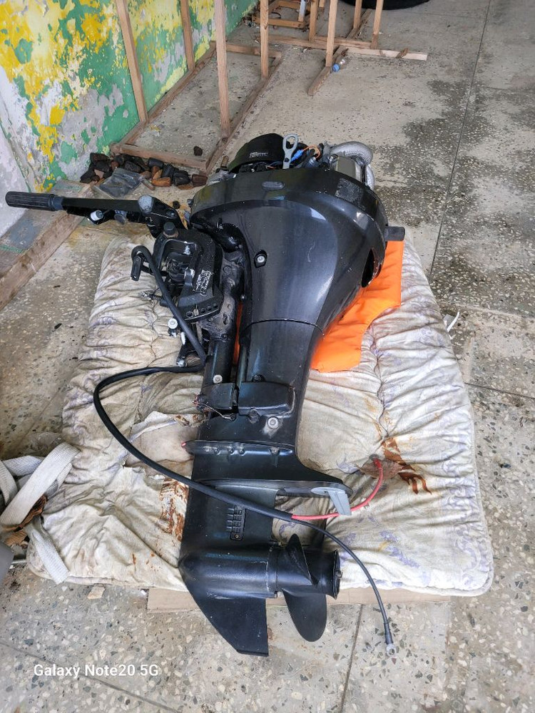 4행정 선외기 엔진 이미지