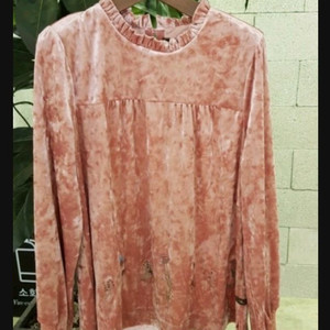 새상품 S 벨벳 플라워자수 블라우스 써스데이아일랜드 t178mbl233