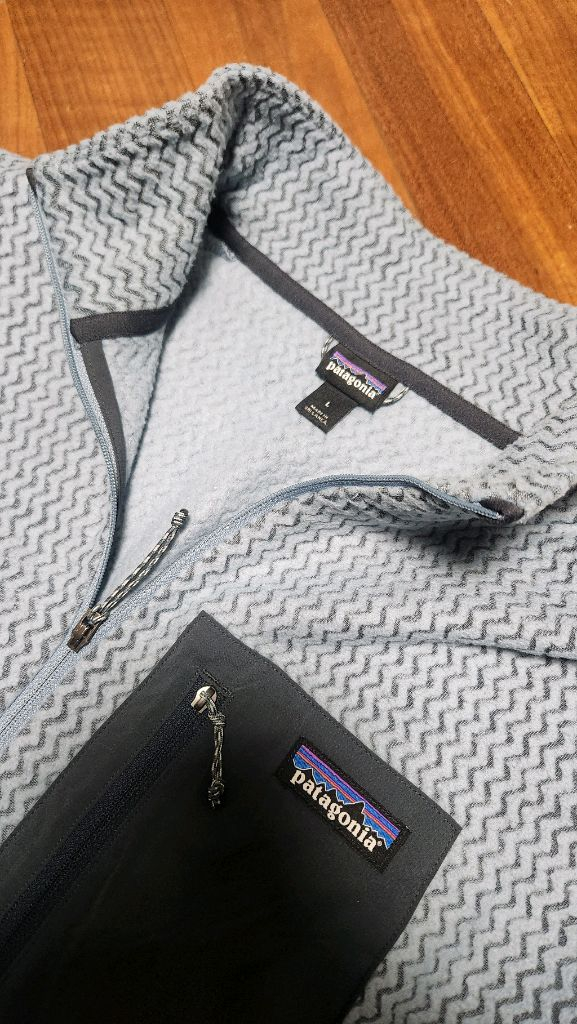 파타고니아 R1 집넥 에어 L사이즈--1