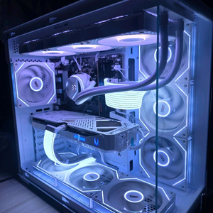 라이젠7 7800X3D RTX5070 화이트PC 이미지