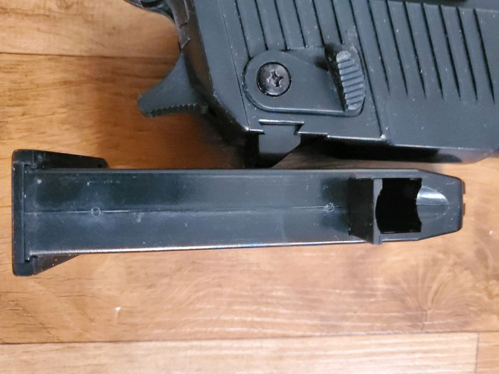 데저스이글 권총(실제 총크기)--4