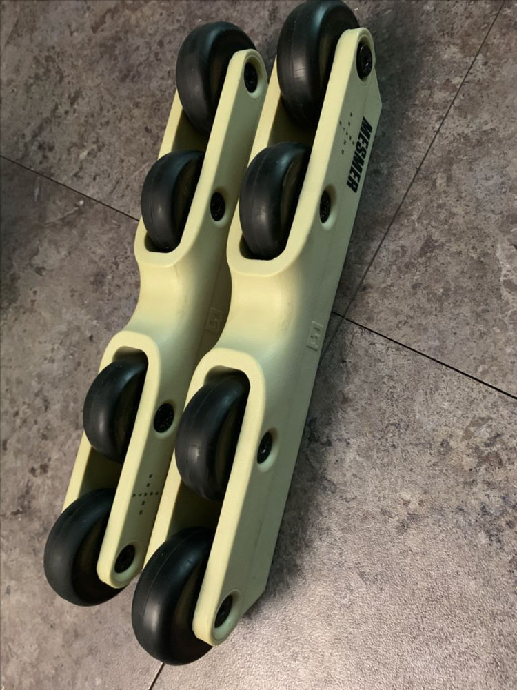 메스머 어그레시브 인라인 도미닉 브루스 프로모델 mesmer 이미지