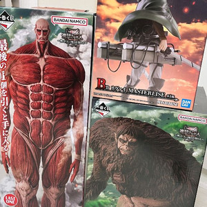 미개봉)진격의 거인 초대형거인 라스트원/짐승거인 A상/리바이 B상 .