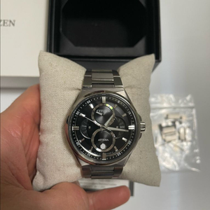 시티즌 아테사 티타늄 쿼츠