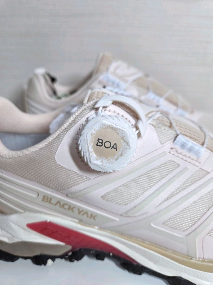 (새상품) 블랙야크 고어텍스 트레킹화 라이트핑크--1