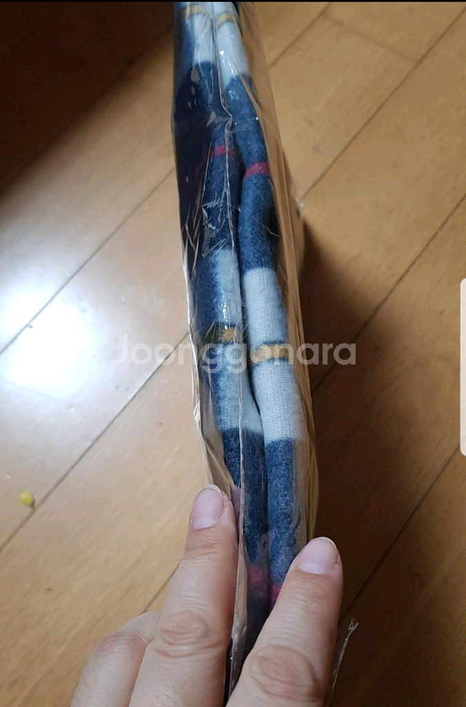 얇고 가볍고 따뜻한 무릎담요 새제품--3