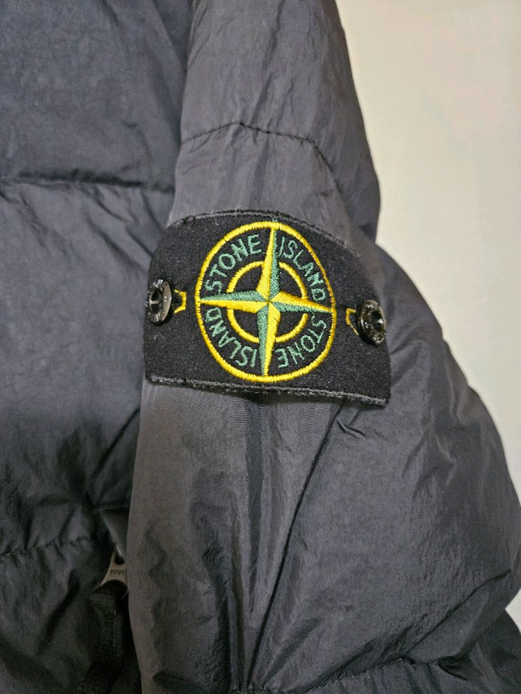 21FW 스톤아일랜드 크링클랩스 논후드 다운 패딩 블랙 XL 이미지