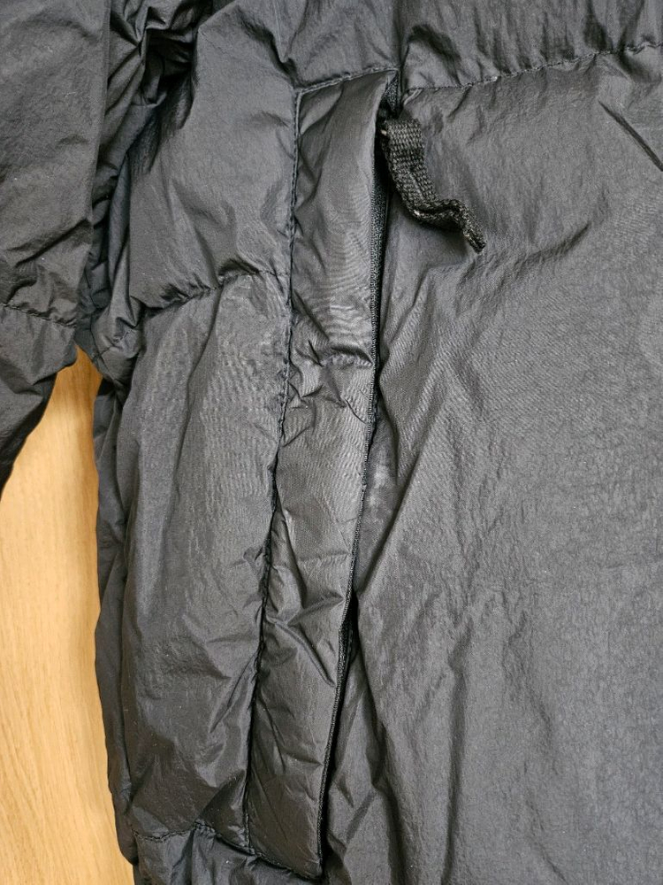 21FW 스톤아일랜드 크링클랩스 논후드 다운 패딩 블랙 XL 이미지