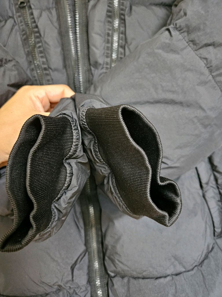 21FW 스톤아일랜드 크링클랩스 논후드 다운 패딩 블랙 XL 이미지