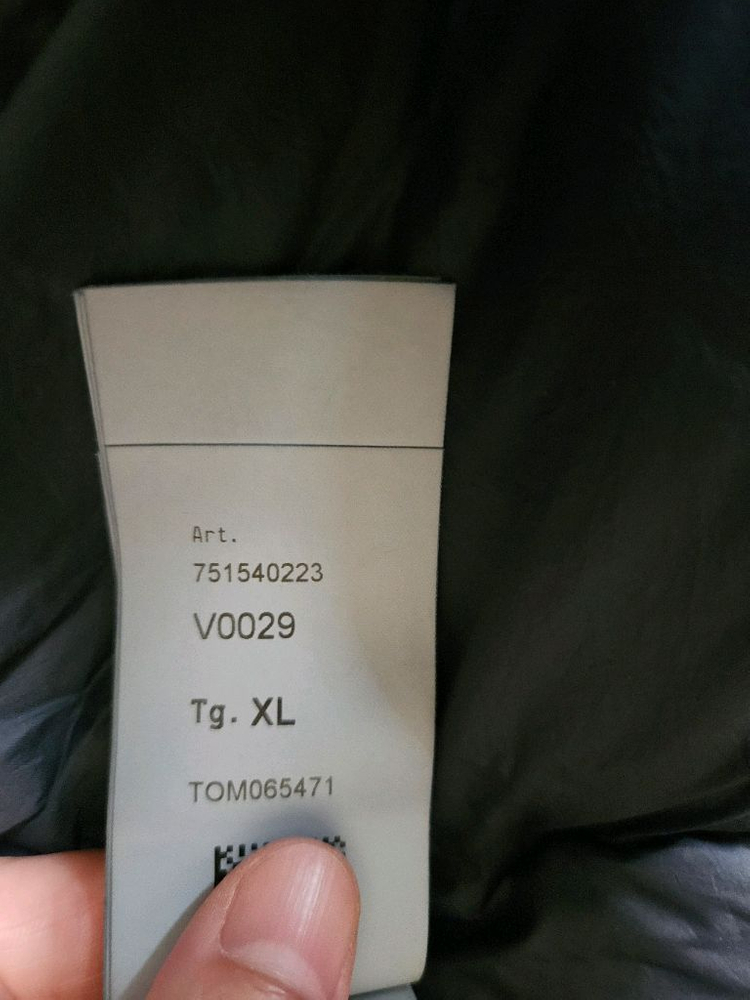 21FW 스톤아일랜드 크링클랩스 논후드 다운 패딩 블랙 XL 이미지