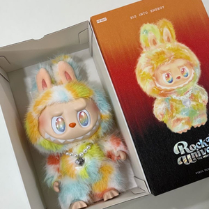 팝마트 라부부 하이라이트 락 더 유니버스 인형