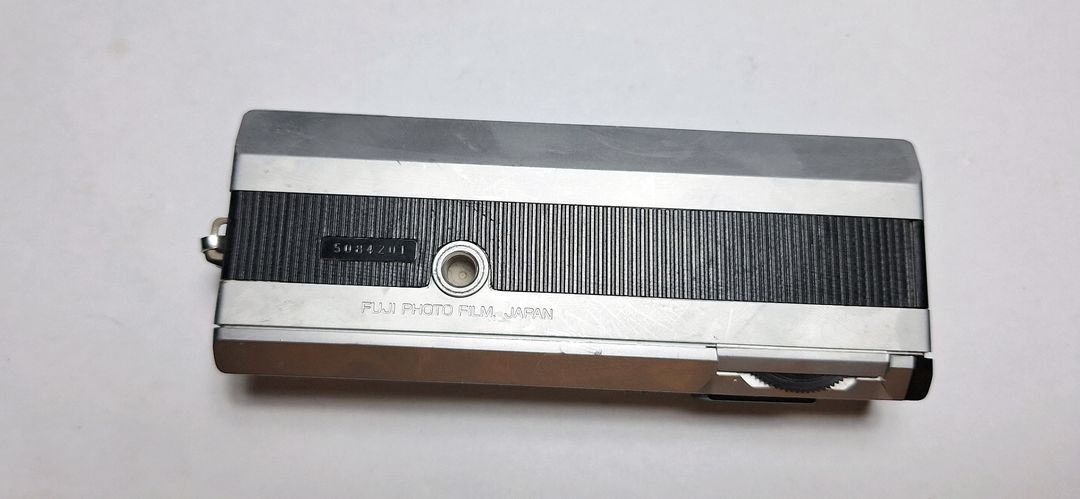 포켓 후지카 400 빈티지 필름카메라 110 레트로 이미지