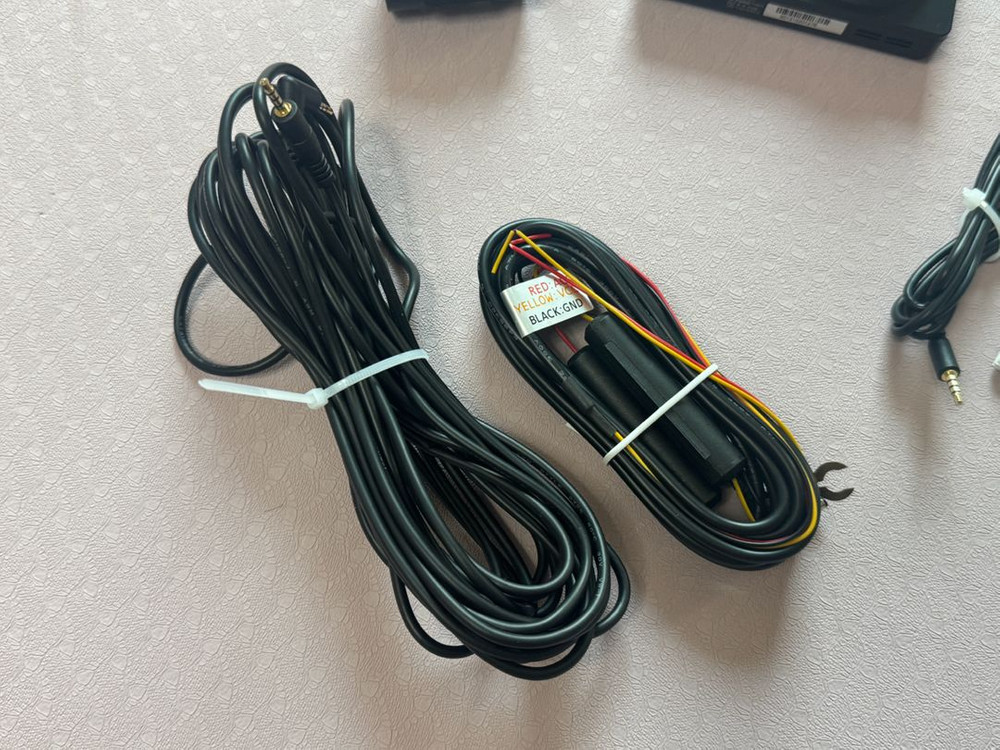 파인뷰 X7000 POWER 2채널 블랙박스 판매합니다--4