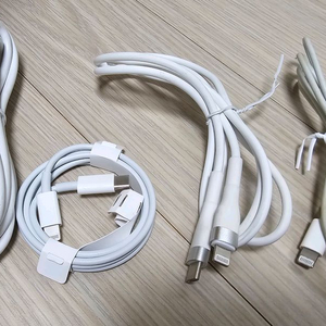 c to 라이트닝 8핀 케이블 3개 + usb-A to 라이트닝 8핀 케이블 1개 일괄 이미지