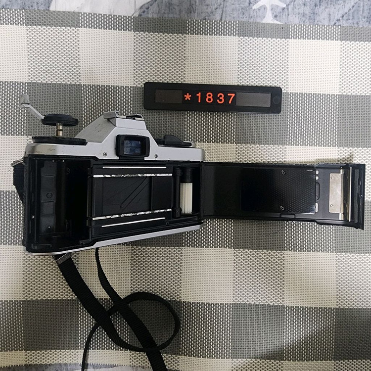 펜탁스 MV 1 실버바디 필름카메라 1대2 단렌즈--4