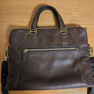투미(Tumi) 가죽 서류가방