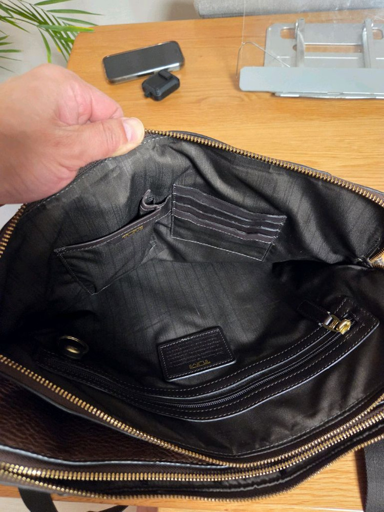 투미(Tumi) 가죽 서류가방--3