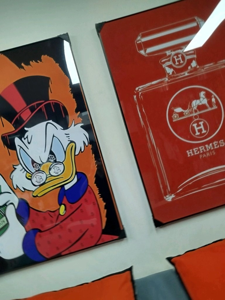 에르메스 도널드덕 디즈니 피규어 향수 유화 꽃 그림액자 그림 액자 인테리어소품 이미지