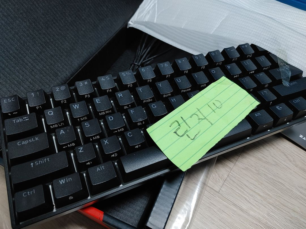 매드캣츠 Madcatz STRIKE6 게이밍 기계식 키보드 풀박스 팝니다--1