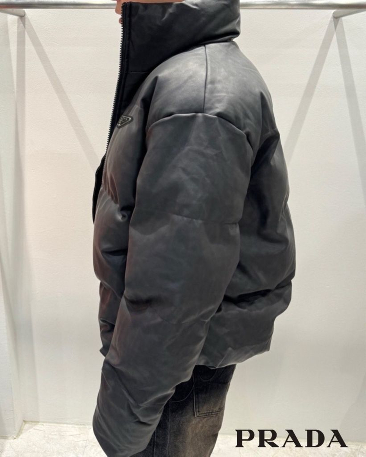 프라다 플레이트 스포 레더 패딩--4