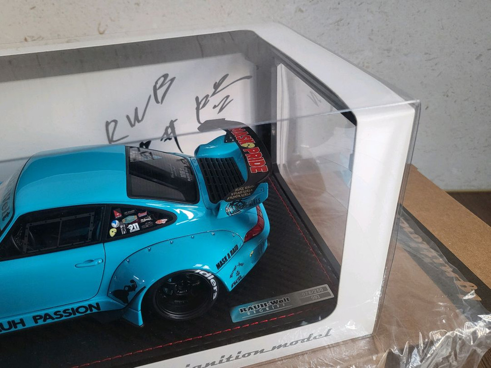 (새제품)1:18 이그니션 모델 ignition model RWB 993 Rauh Passion 한정판 판매합니다 이미지