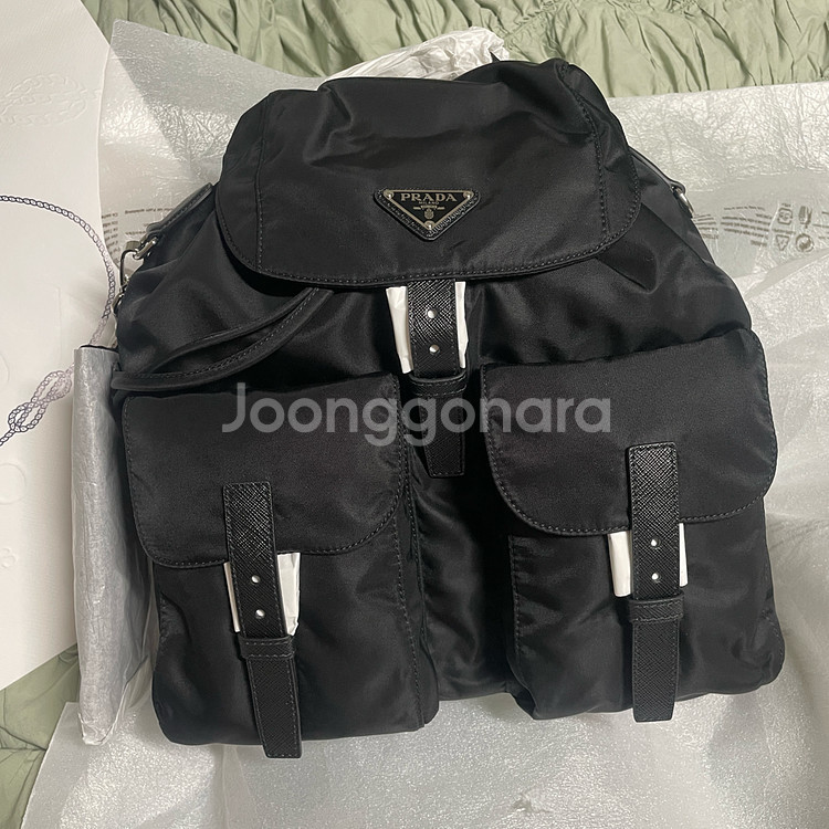 프라다 백팩 미디움 신상 새상품 쇼핑백 더스트백포함--1