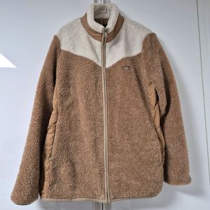 커터앤벅 집업100 66.77뽀글이가 잘죽지않는 소재로예뻐요