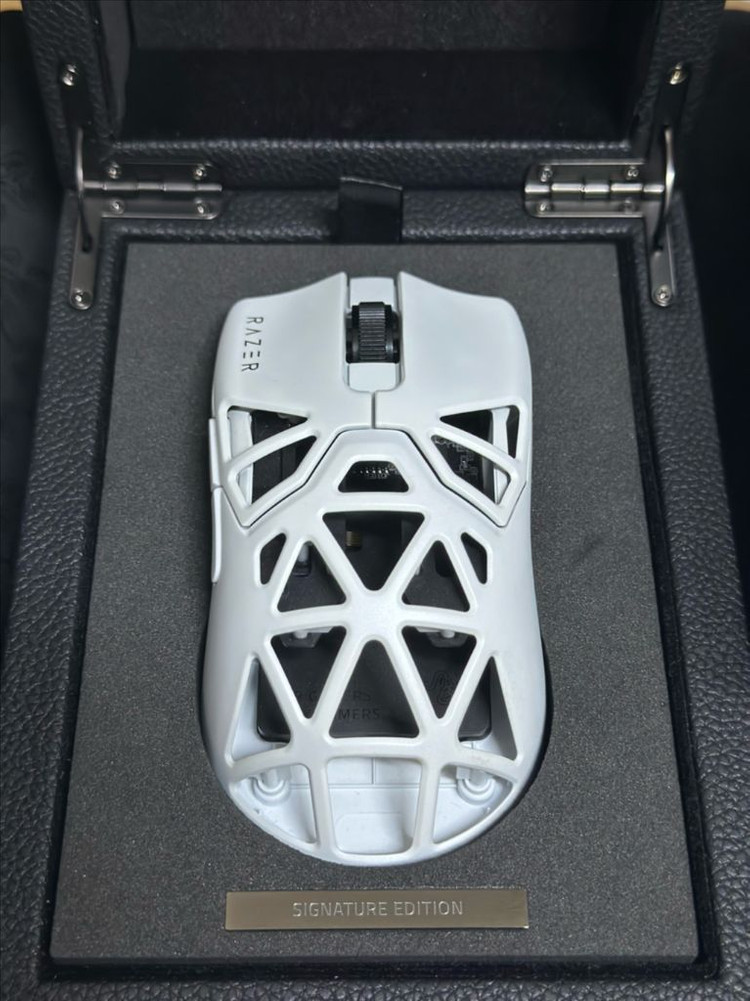 레이저 바이퍼 미니 시그니처 에디션 화이트--0