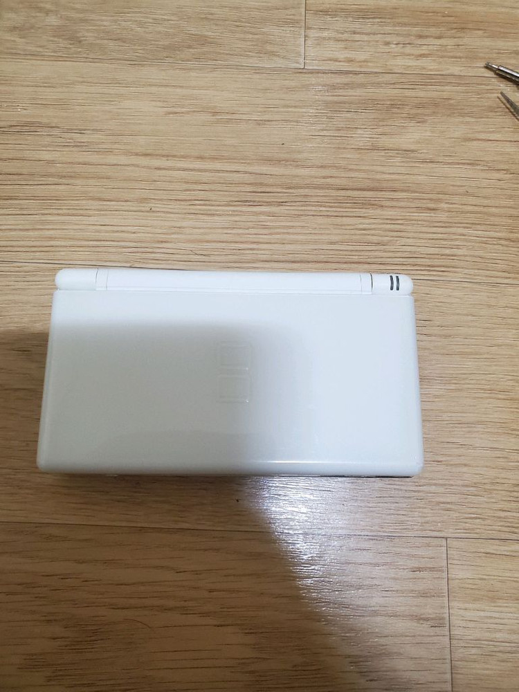 닌텐도ds lite 부품으로팝니다--0