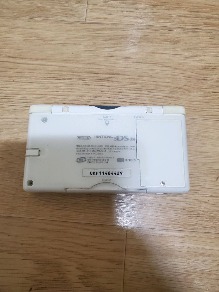 닌텐도ds lite 부품으로팝니다--1