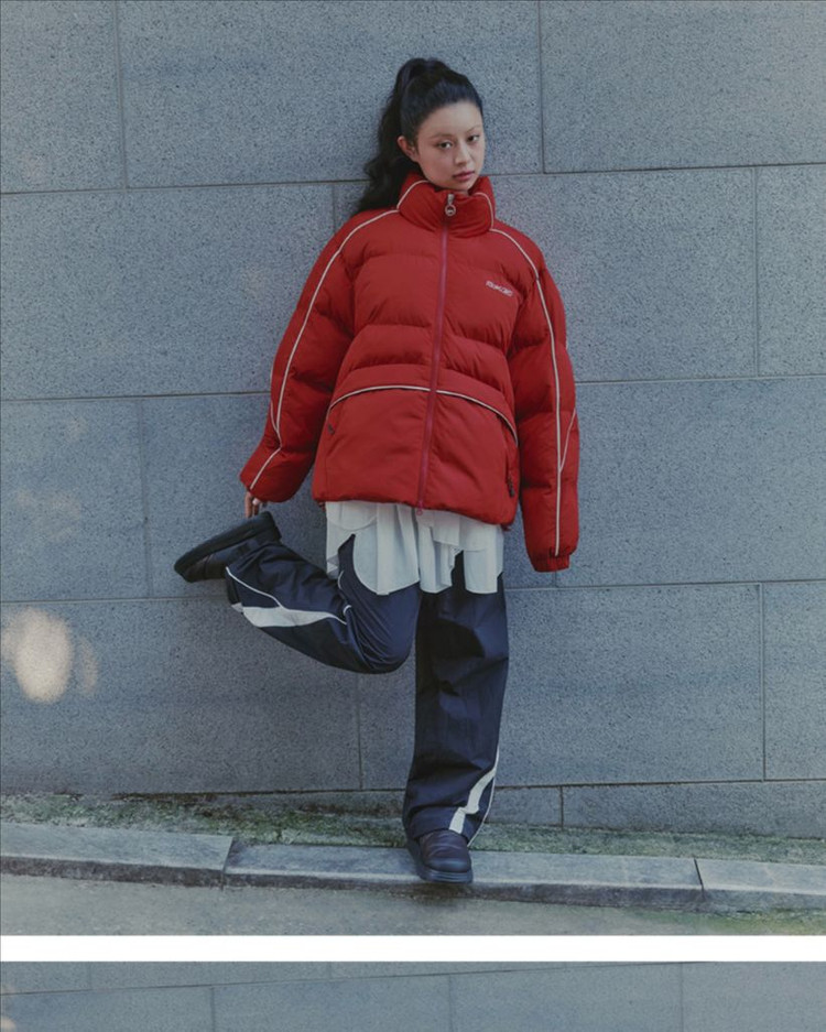 리복 서지수패딩 프리미어 볼패딩 다크레드 S 새상품--1