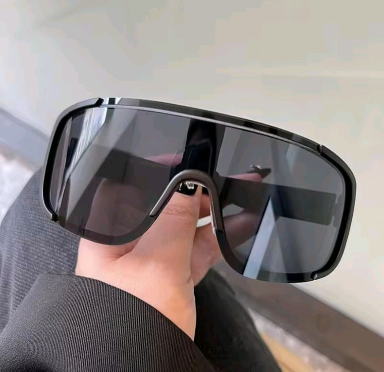 새상품 Y2K 스타일의스포츠 고글--2