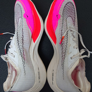 나이키 베이퍼플라이 넥스트% 2 (240) 이미지