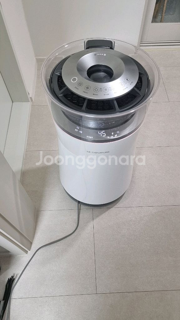 LG시그니처 가습공기청정기A급 판매 합니다 2020년도 생산--0