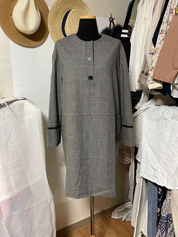 새상품 S 55 ~ 66 루즈핏 잔체크 모직 원피스 스테파넬 이미지